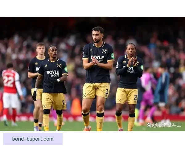 卡勒姆·威尔逊续约西汉姆一年留队形势意外逆转